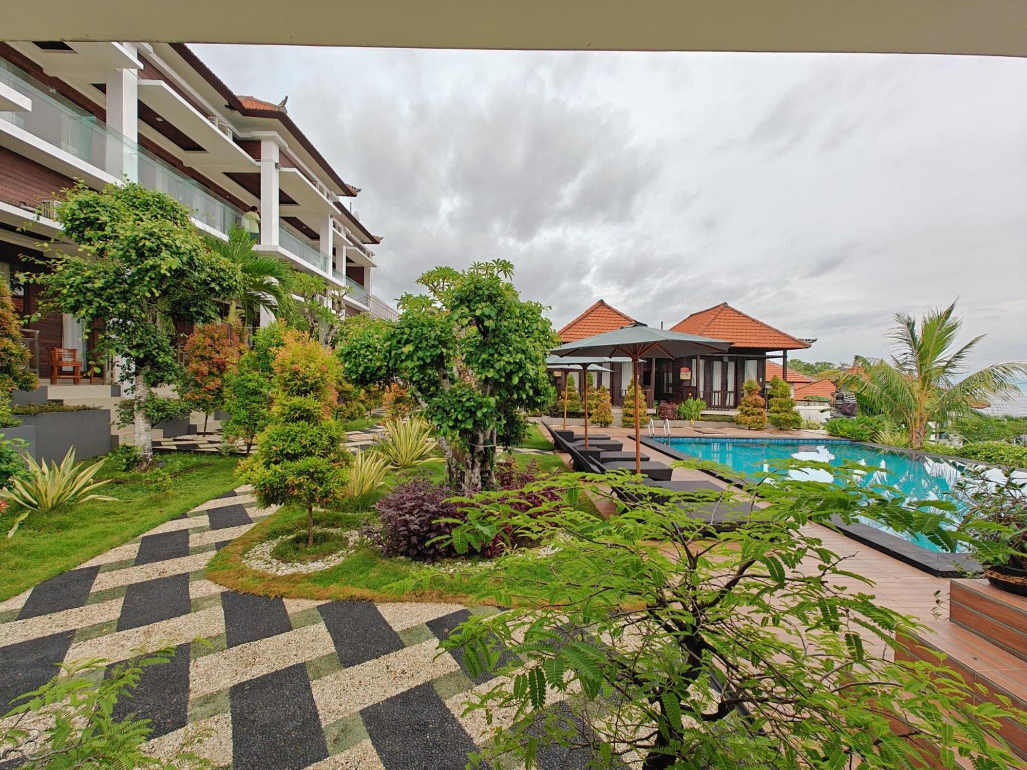 Nusa Sedayu Hotel By Ocean View Batununggul Eksteriør bilde