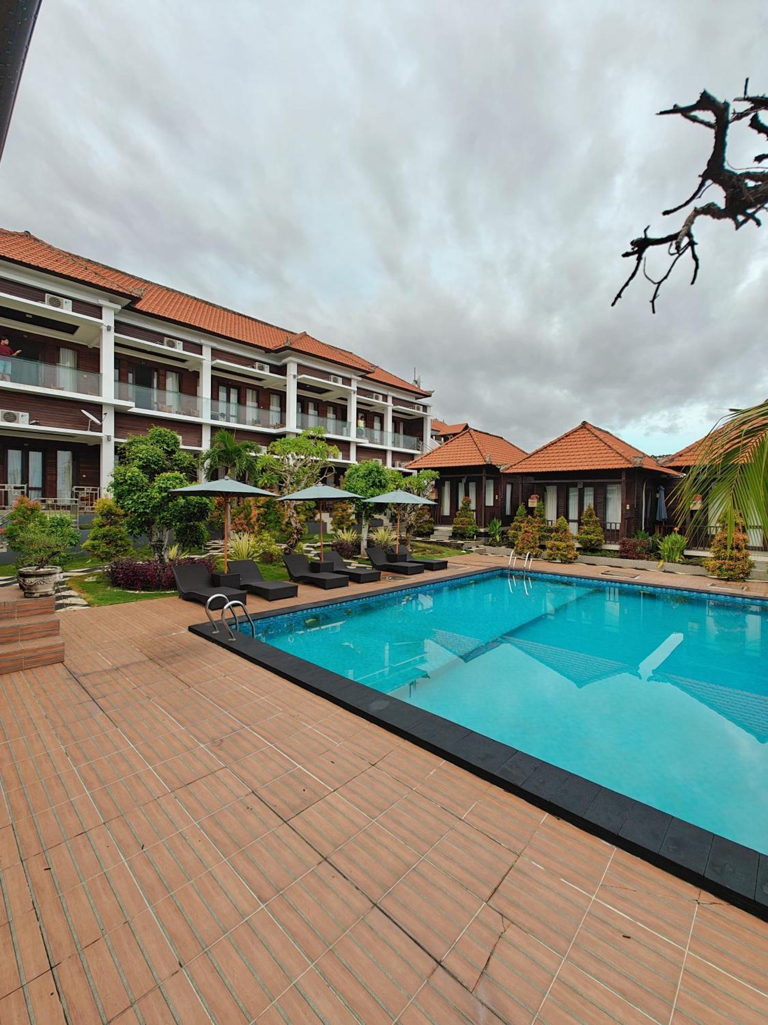 Nusa Sedayu Hotel By Ocean View Batununggul Eksteriør bilde