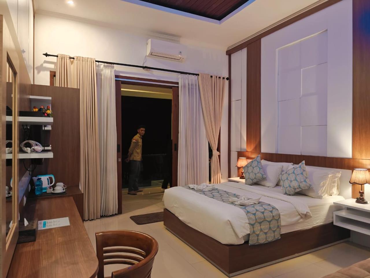Nusa Sedayu Hotel By Ocean View Batununggul Eksteriør bilde