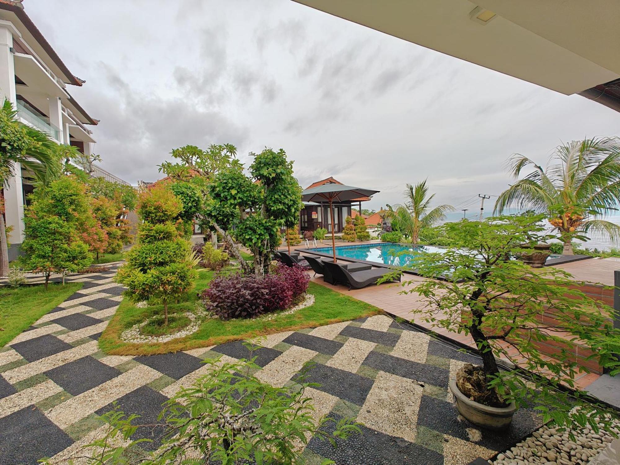 Nusa Sedayu Hotel By Ocean View Batununggul Eksteriør bilde
